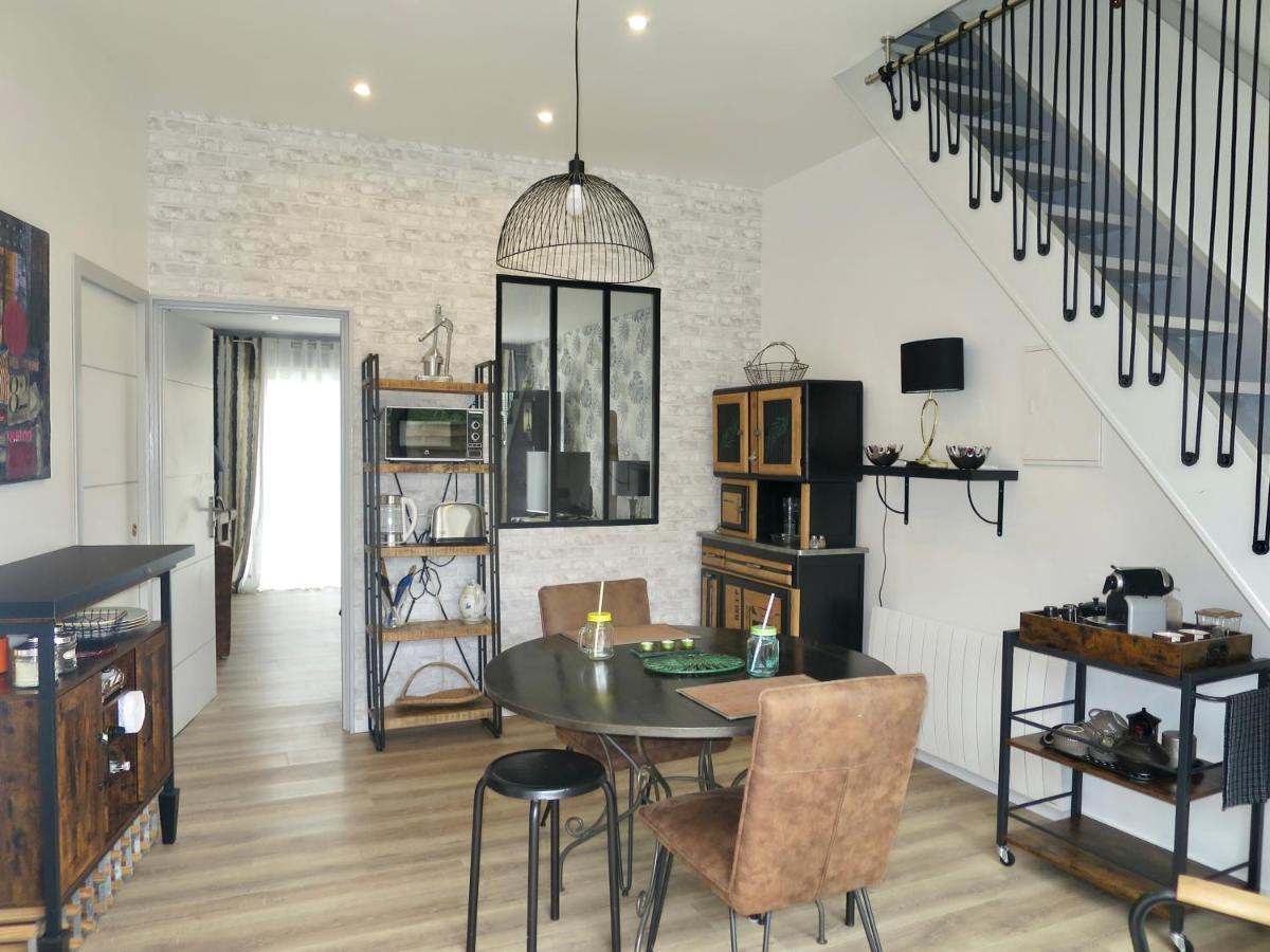 Duplex Contemporain Terrasse Exterieure Parking Leilighet Leves Eksteriør bilde