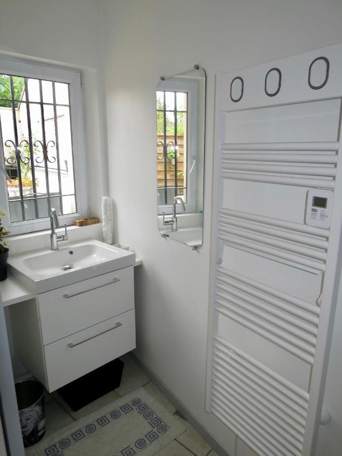 Duplex Contemporain Terrasse Exterieure Parking Leilighet Leves Eksteriør bilde