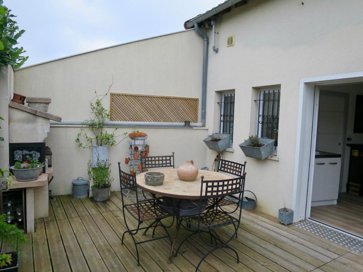 Duplex Contemporain Terrasse Exterieure Parking Leilighet Leves Eksteriør bilde