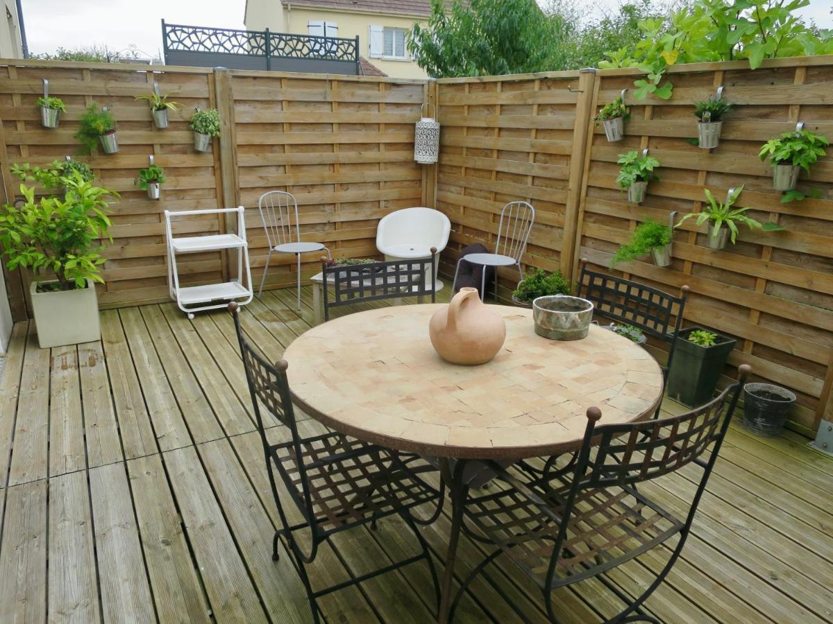 Duplex Contemporain Terrasse Exterieure Parking Leilighet Leves Eksteriør bilde